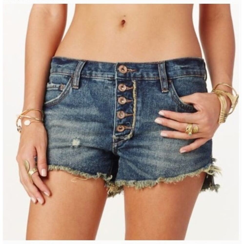 Free People Runaway Cutoff Button‎ Fly 16515125 Shorts Dark Wash Size 25